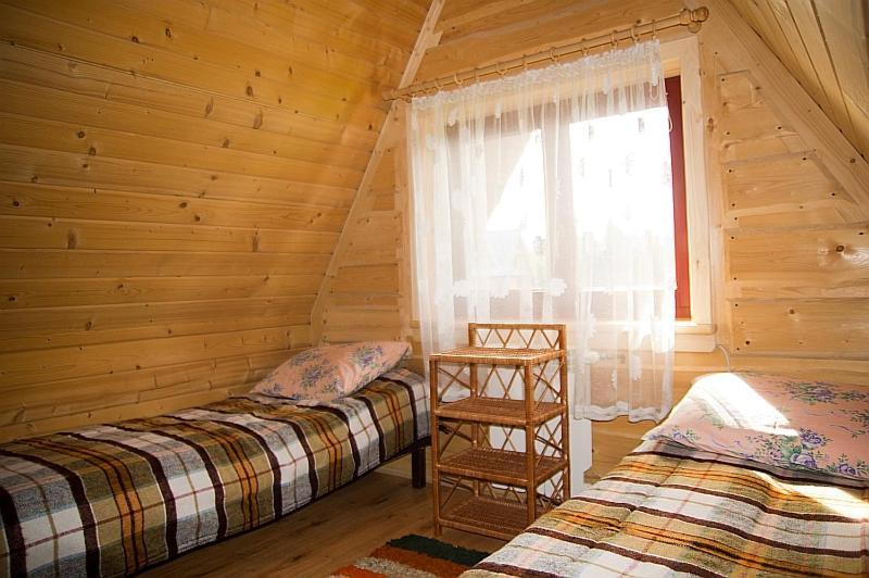 Hacjenda - Apartamenty I Pokoje Goscinne ชาร์นาโกรา ภายนอก รูปภาพ