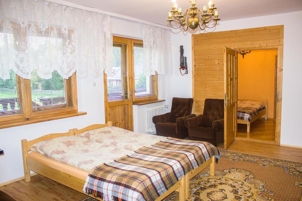 Hacjenda - Apartamenty I Pokoje Goscinne ชาร์นาโกรา ภายนอก รูปภาพ