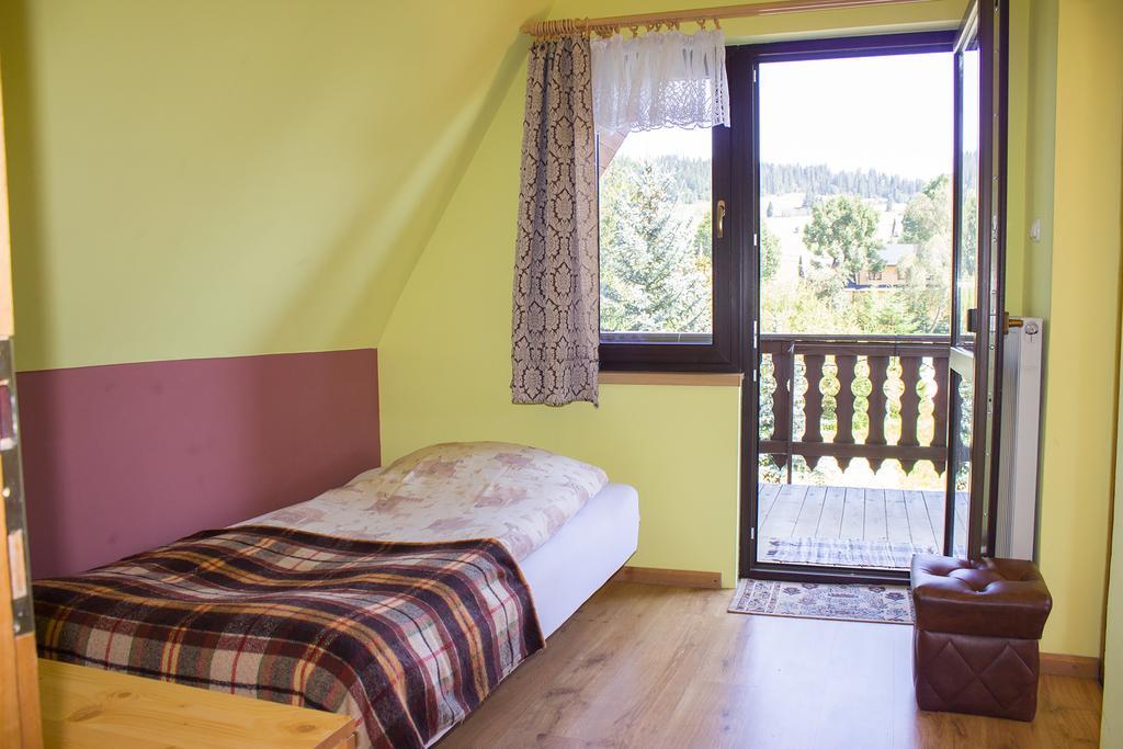 Hacjenda - Apartamenty I Pokoje Goscinne ชาร์นาโกรา ภายนอก รูปภาพ