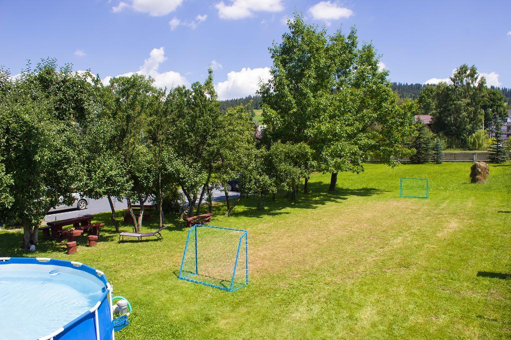 Hacjenda - Apartamenty I Pokoje Goscinne ชาร์นาโกรา ภายนอก รูปภาพ