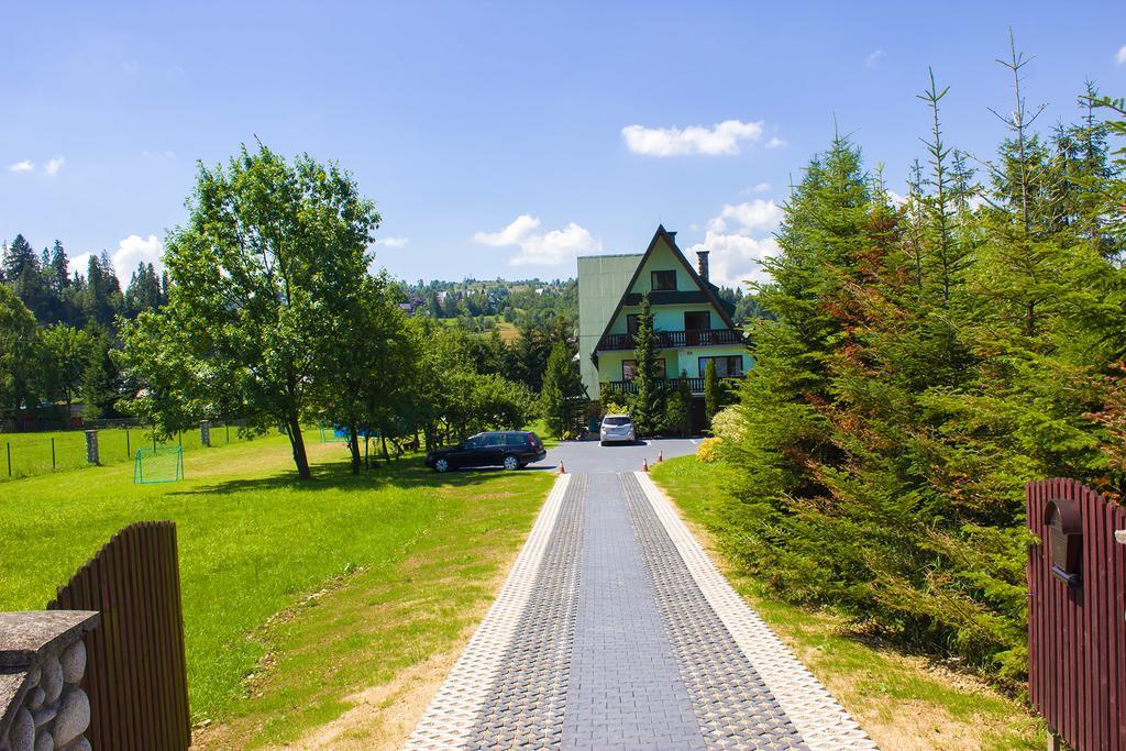 Hacjenda - Apartamenty I Pokoje Goscinne ชาร์นาโกรา ภายนอก รูปภาพ