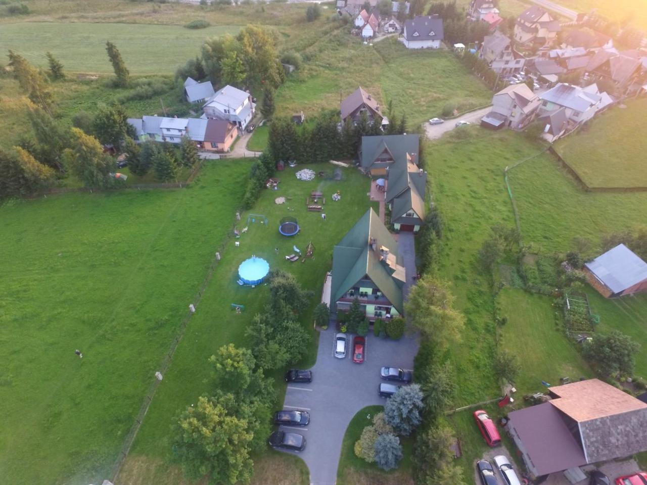 Hacjenda - Apartamenty I Pokoje Goscinne ชาร์นาโกรา ภายนอก รูปภาพ