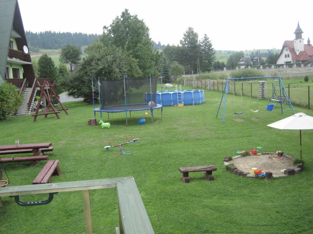 Hacjenda - Apartamenty I Pokoje Goscinne ชาร์นาโกรา ภายนอก รูปภาพ
